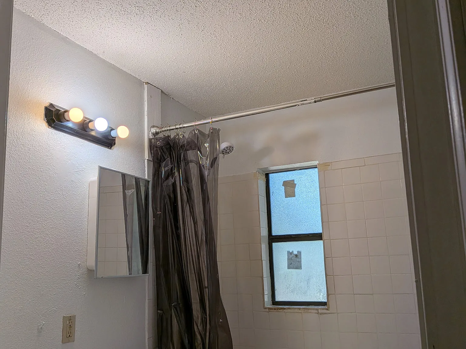 3 bed, 1569 sqft, $2,000 — Photo 3