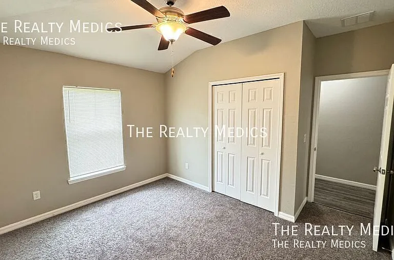 8219 Cozumel Ln — Photo 2