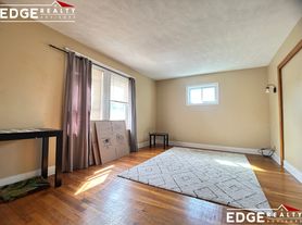 82 Beechcroft St