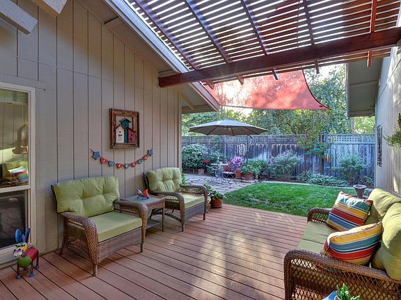 5th image of 3029 Sand Dollar Way