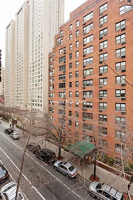 Rented by Mirador Real Estate | media 4