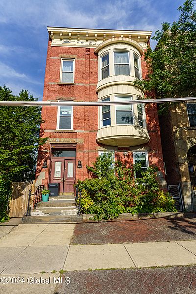 2nd image of 331 3rd Street
