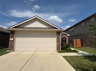 221 Yoakum St, Leander, TX 78641