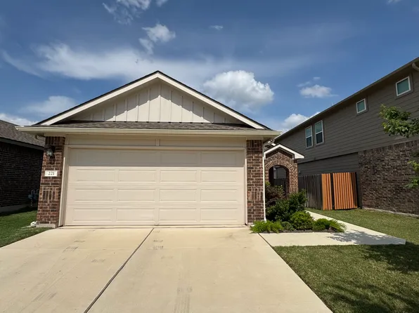 221 Yoakum St, Leander, TX 78641