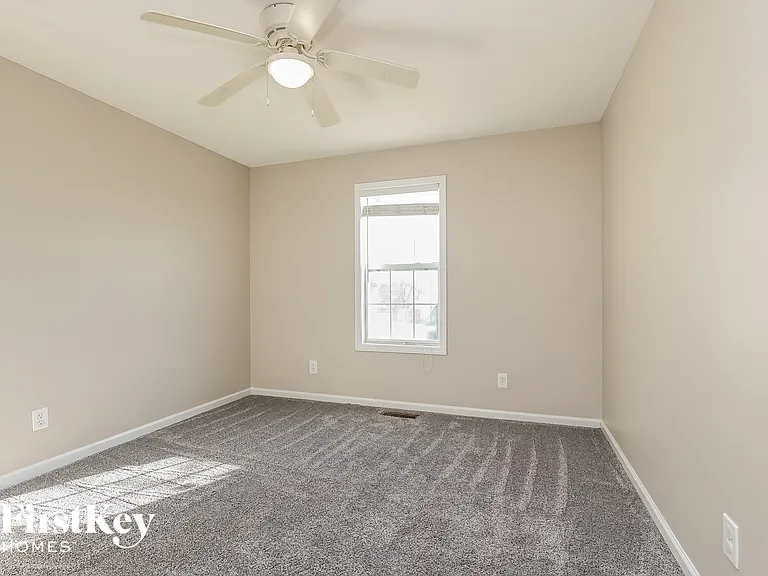 3860 Man O War Blvd — Photo 11