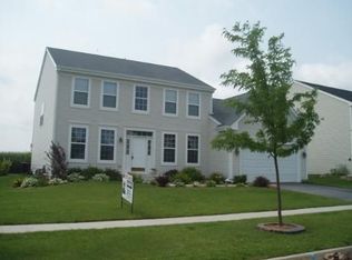 342 Chautauqua Ln, Sycamore, IL 60178
