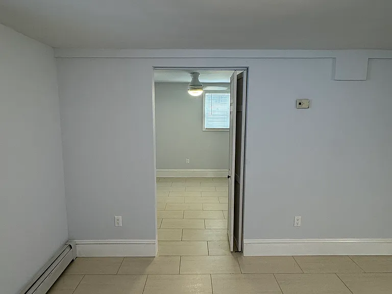 19 Illinois Ave — Photo 4