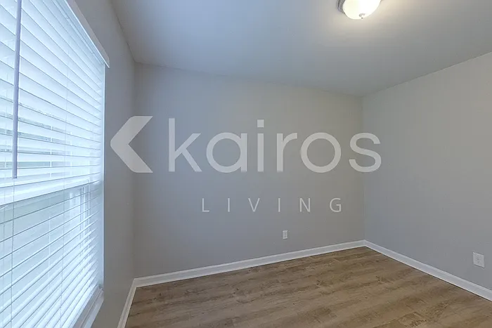 318 Sunrise Cir — Photo 10