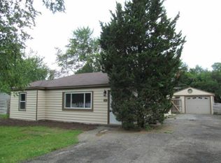 2161 Briggs St, Waterford, MI 48329