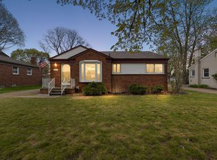 29911 Orangelawn St, Livonia, MI 48150
