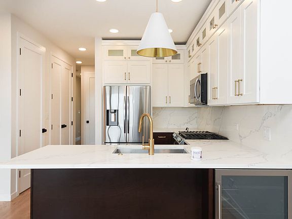 2nd image of 1703 W Chicago Ave #3