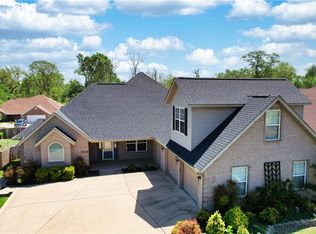 705 SW Maidstone Ave, Bentonville, AR 72712