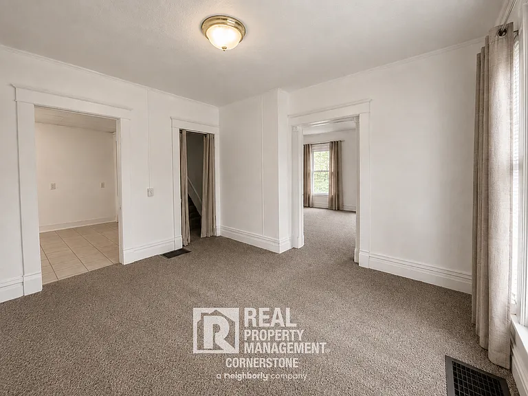 603 W Vine St #1 — Photo 5