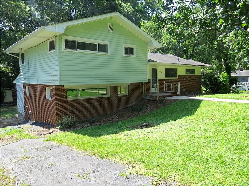 1st image of 606 Westwood Dr
