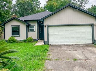 5198 Verdis St, Jacksonville, FL 32258