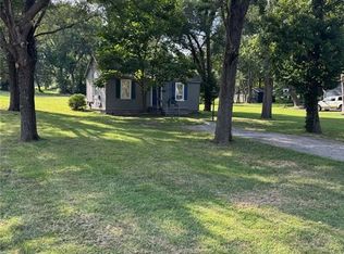 5308 Quivira Rd, Shawnee, KS 66216