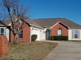 107 Luster Dr, Warner Robins, GA 31088