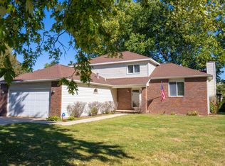 1708 Oak Park Dr, Champaign, IL 61822