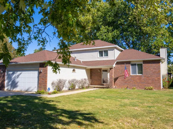 1708 Oak Park Dr, Champaign, IL 61822