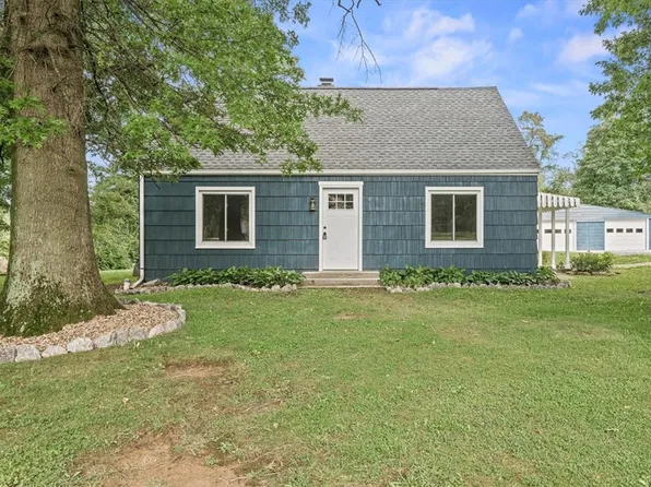 111 North Dr, Valencia, PA 16059