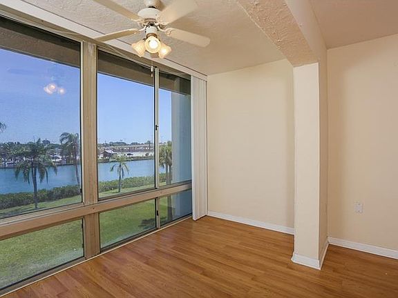 5th image of 250 Santa Maria St APT 315