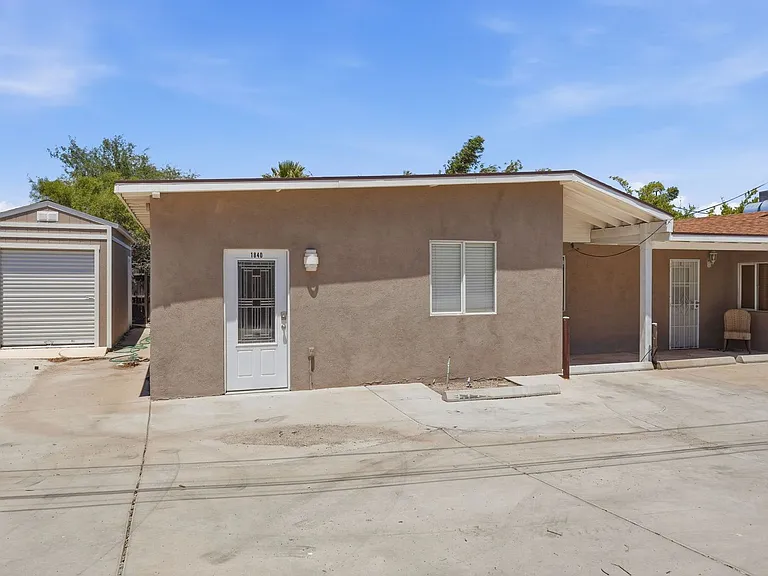 1840-1842 N Santa Rita Ave #A — Photo 2
