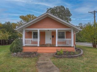 12907 Grandview Rd, Grandview, MO 64030