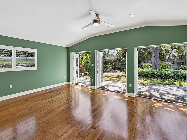 606 Owl Way — Photo 15