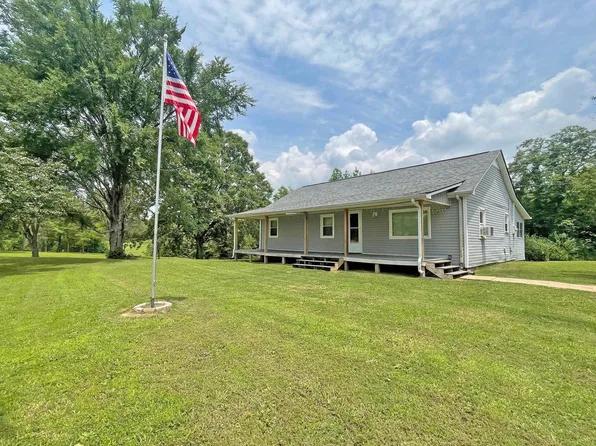 465 Reba Ln, Savannah, TN 38372