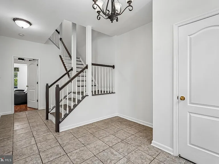 12960 Park Crescent Cir — Photo 1
