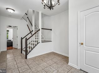 12960 Park Crescent Cir, Herndon, VA 20171