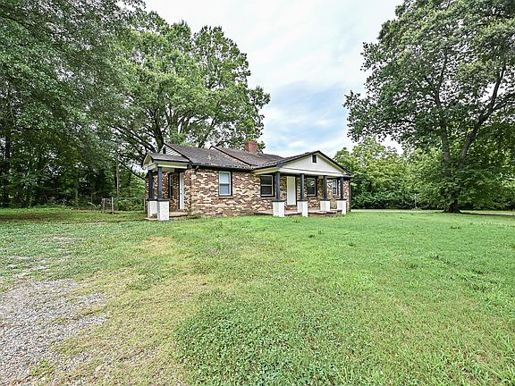 2nd image of 100 Oates Ct