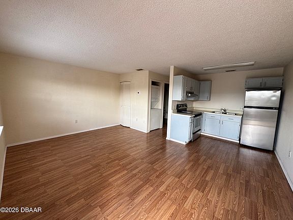 4th image of 1290 9th St #505