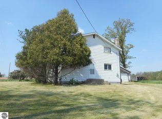 6200 N Nottawa Rd, Farwell, MI 48622