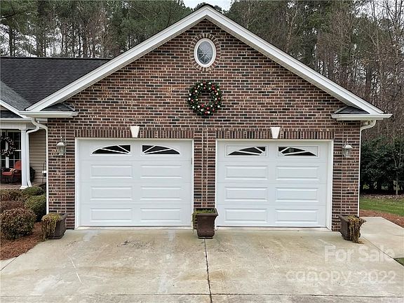 3rd image of 3459 Laurel Springs Dr