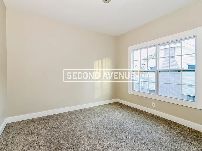 302 Cecil Ave — Photo 14