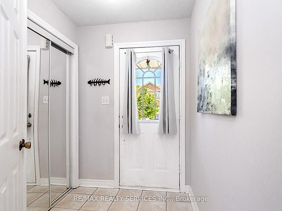 3rd image of 14 Todmorden Dr
