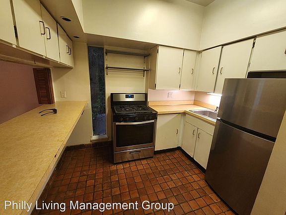 2nd image of 1902 Wallace St #6650530