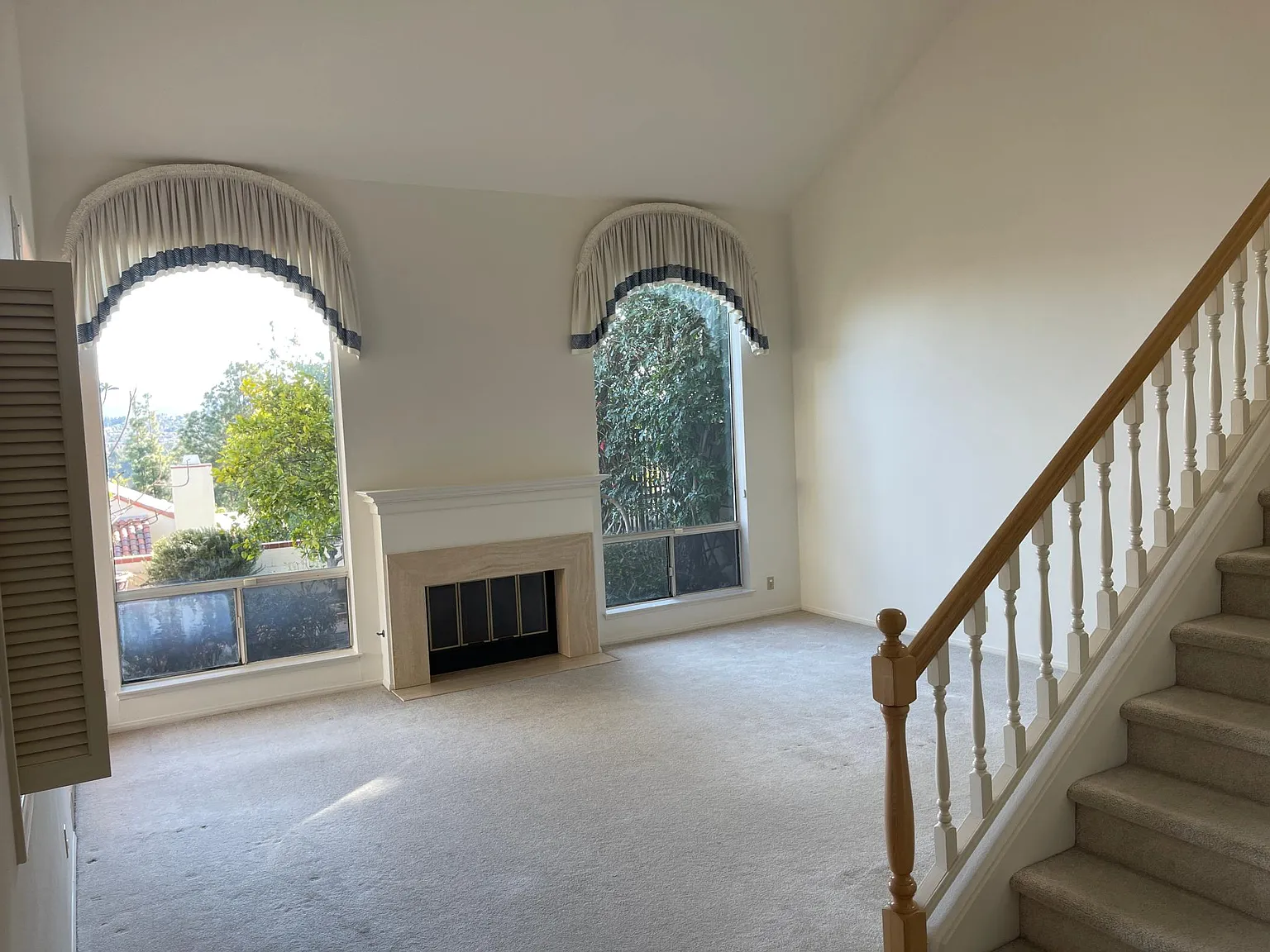 4 bed, 2927 sqft, $5,600 — Photo 3