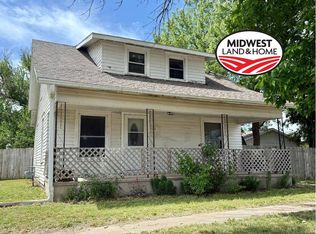 609 Jackson St, Marysville, KS 66508