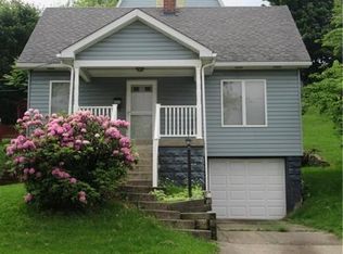 408 N 4th St, Jeannette, PA 15644