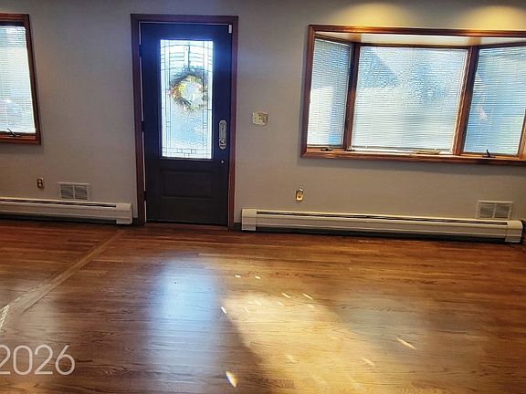 5th image of 16 Zimmer Ave