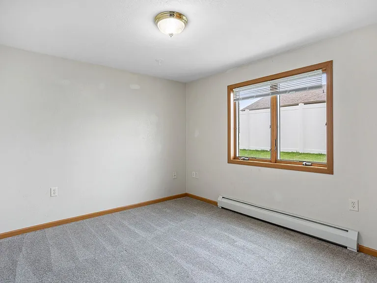 829 Michael Ritger St — Photo 8