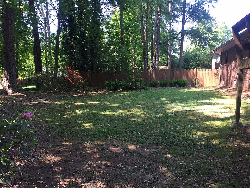 2nd image of 245 Windy Pines Trl