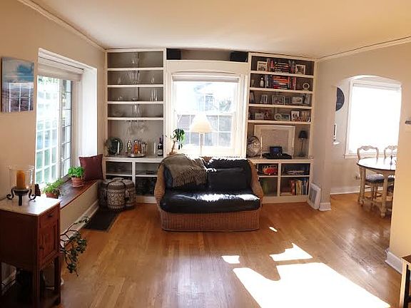 4th image of 412 E Austin Ave