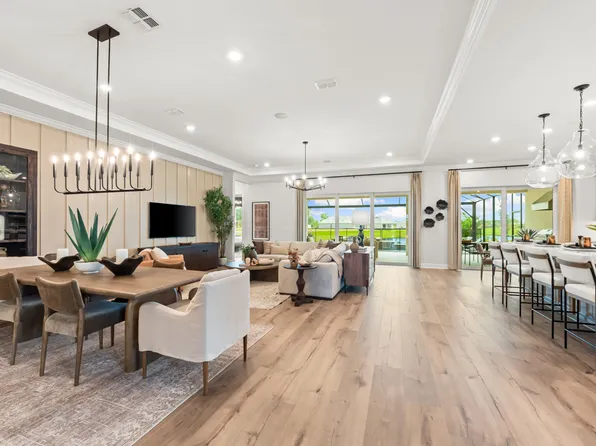 13806 Buchanan Dr, Palmetto, FL 34221