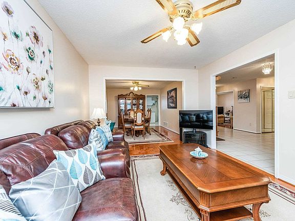 5th image of 89 Woodlot Cres