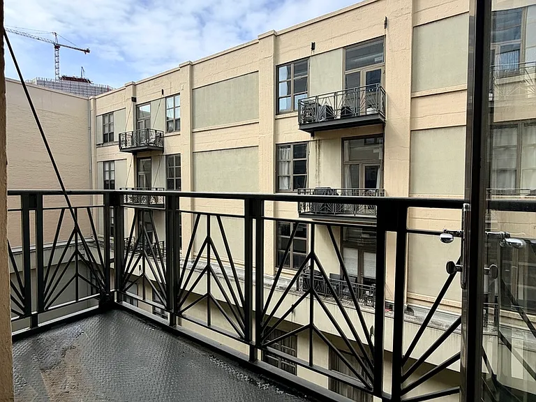 758 N Larrabee St #734 — Photo 8