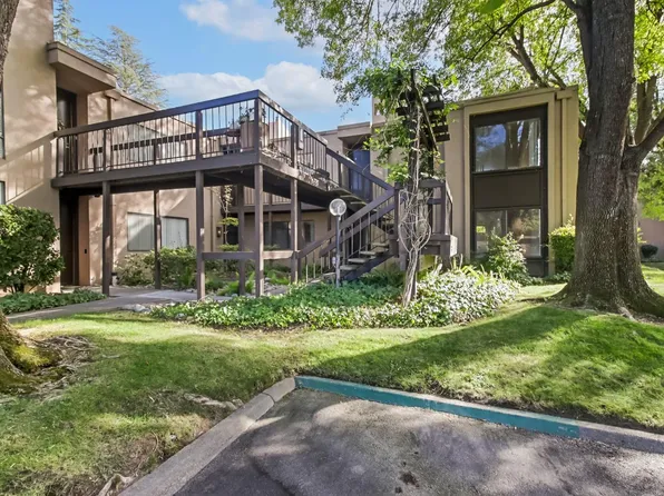637 Woodside Sierra Unit 1, Sacramento, CA 95825