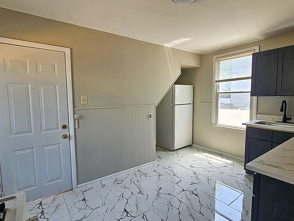 2nd image of 387-01 Blatchley Ave #1A